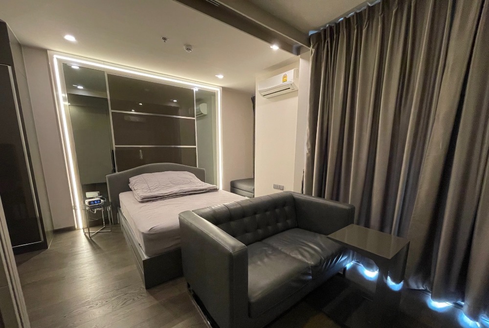 🔥 Dont miss it! Very new room, never rented out, 1 bedroom, 1 bathroom, size 34 sq m., easy to travel, near BTS Ratchathewi, price only 5,690,000 baht. Tel: 096-8623850 Loading...