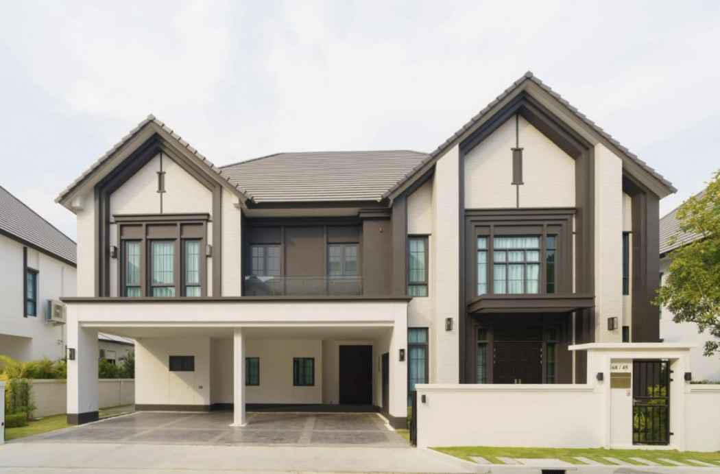 For RentHouseBangna, Bearing, Lasalle : For sale-for rent, English style mansion, The City Bangna 2, size L, 5 bedrooms, fully furnished