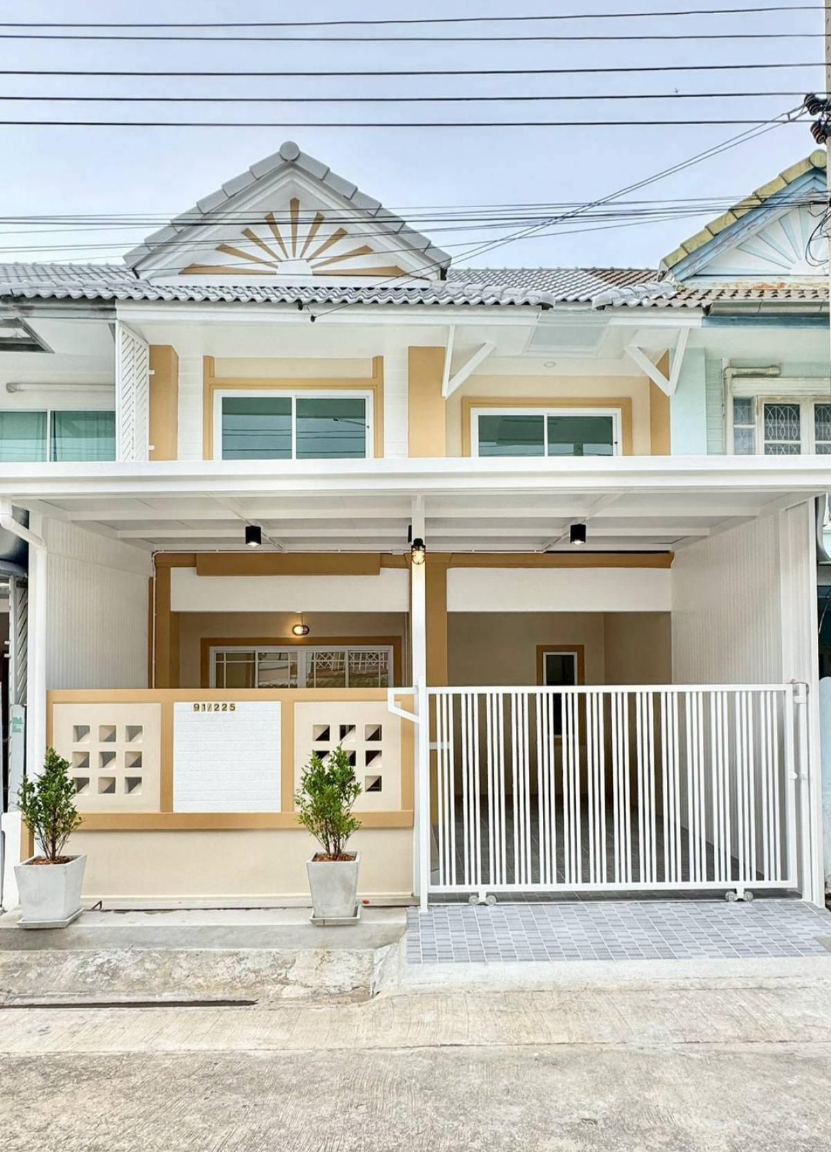 ขายทาวน์โฮมนนทบุรี บางใหญ่ บางบัวทอง : ขายทาวน์เฮ้าส์/ทาวน์โฮม  บ้านพฤกษา 14 บี บางบัวทอง รีโนเวทใหม่ บางคูรัด บางบัวทอง นนทบุรี CX-128163