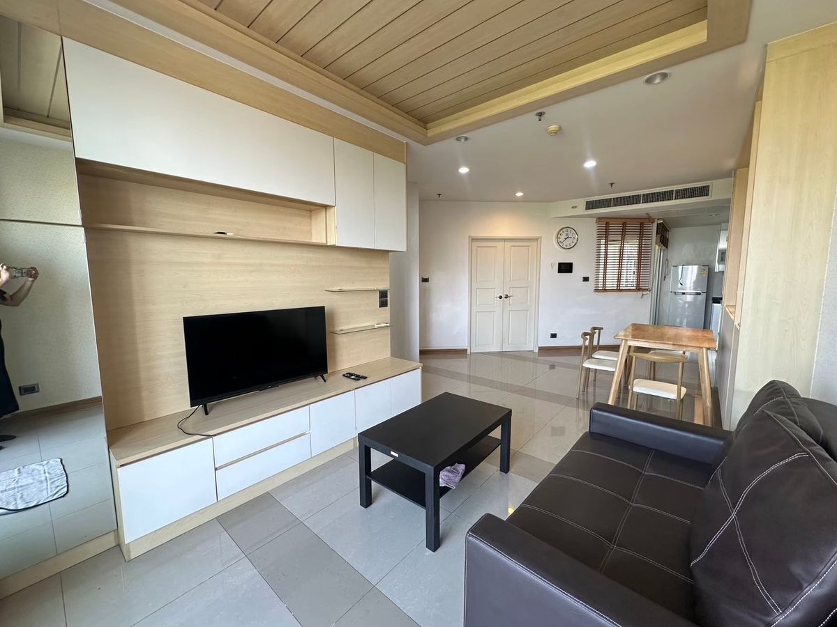 For RentCondoRama9, Petchburi, RCA : Rent Supalai Wellington 1 ✨2 Sleep 2 Big bathrooms 📍 Near MRT Cultural Center 📲 Make an appointment/inquire 0615945529 Khun Earth 
 
