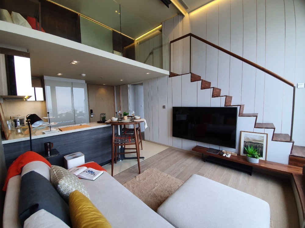 ขายคอนโดสุขุมวิท อโศก ทองหล่อ : LTHC11833 - THE ESSE ASOKE For Sale Size 57 sqm. 2 bed 1 bath Near BTS Asok Station ONLY 14.9 MB