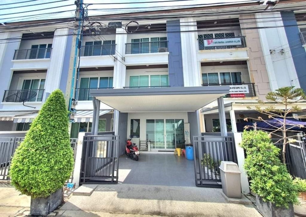 ขายทาวน์โฮมพัฒนาการ ศรีนครินทร์ : ขายทาวน์โฮม 3 ชั้น บ้านกลางเมือง S-Sense ศรีนครินทร์ 46/1  🏡
