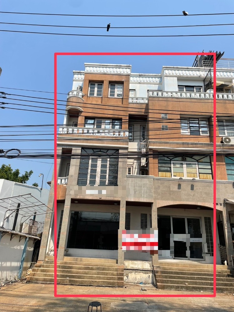 For RentShop HouseSukhumvit, Asoke, Thonglor : 🏢✨ For Rent: 2-Unit Commercial Building on Ekkamai Soi 12, with easy access to Pridi Banomyong 31 🌟 Perfect for all types of businesses!