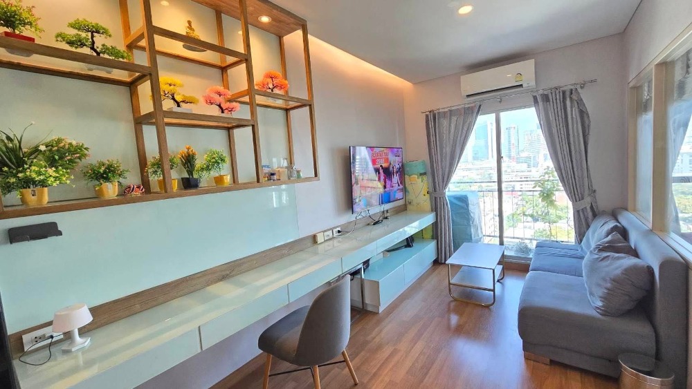 For RentCondoSapankwai,Jatujak : ✅Corner Unit 30SQM. 12Floor Ready to move in✅