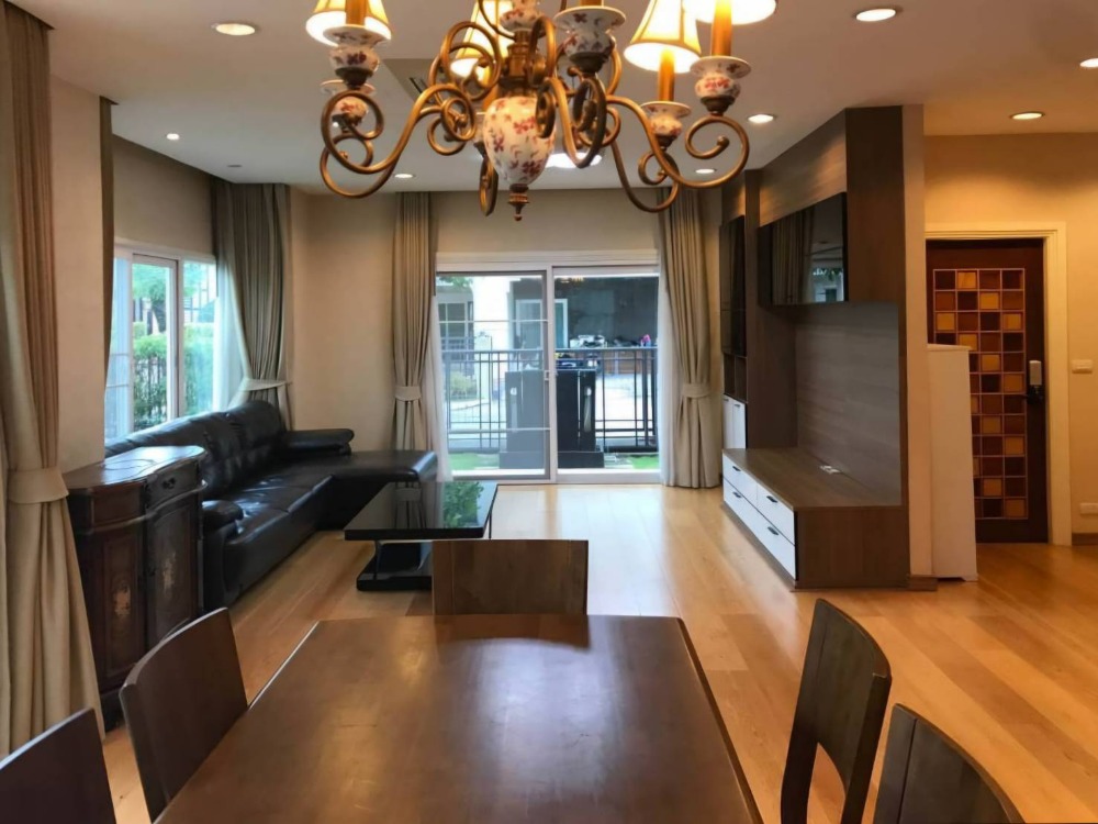 For Rent!! 2-Storey Detached House at THE CENTRO Sukhumvit 113, 181 sqm. 3 Bedroom 3 Bathroom located near BTS Bearing, Mega Bangna / Srinakarin Loading...