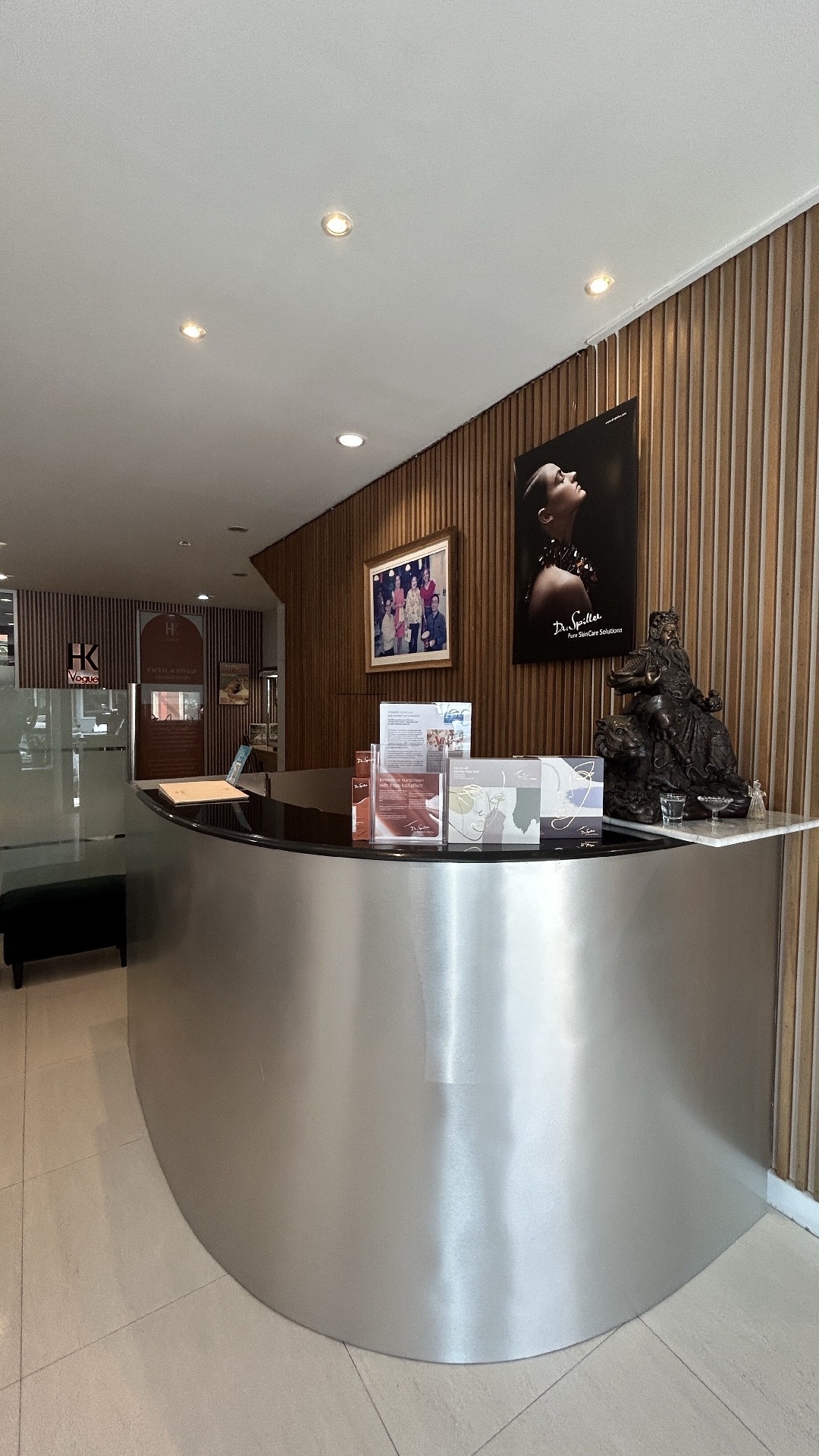 ขายอาคารพาณิชย์นวมินทร์ รามอินทรา : ขายตึก 3 ชั้นตกแต่งสวยวัสดุเกรดA พร้อมทำธุรกิจได้ เลยตาม