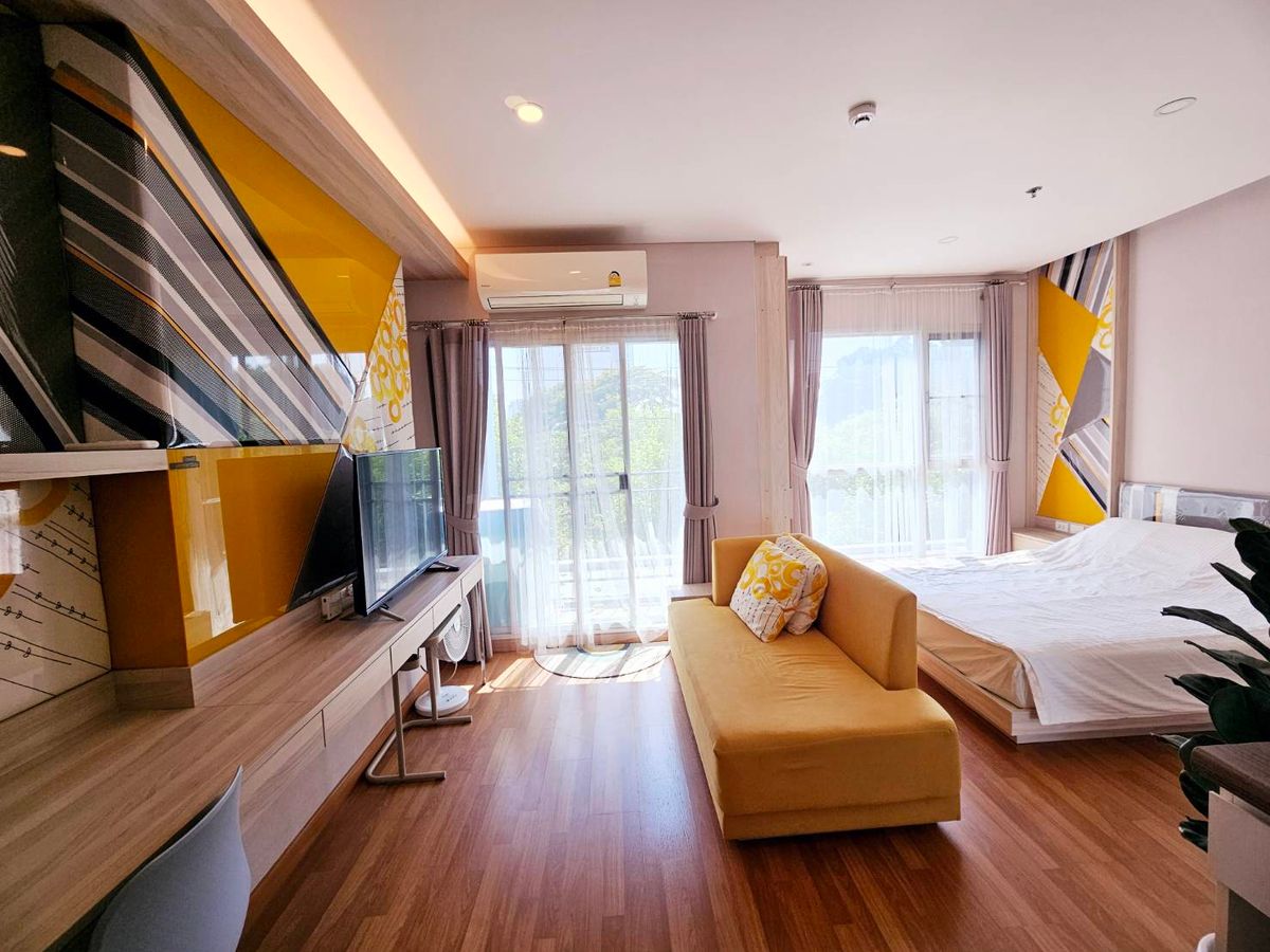 For RentCondoSapankwai,Jatujak : 📢 Rent Lumpini Park Vibhavadi-Chatuchak, convenient to travel, complete furniture Ready to move in immediately The minimum contract for 1 year rental, can make an appointment to see the room.