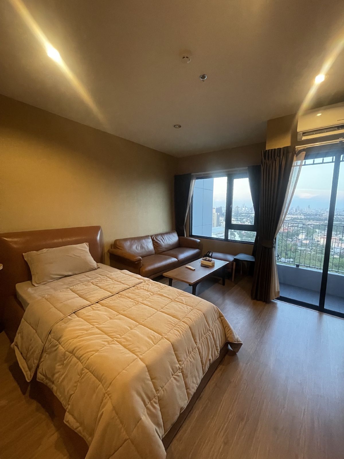 ขายคอนโดบางแค เพชรเกษม : The livin เพชรเกษม Mrt ภาษีเจริญ , ซีคอนบางแค