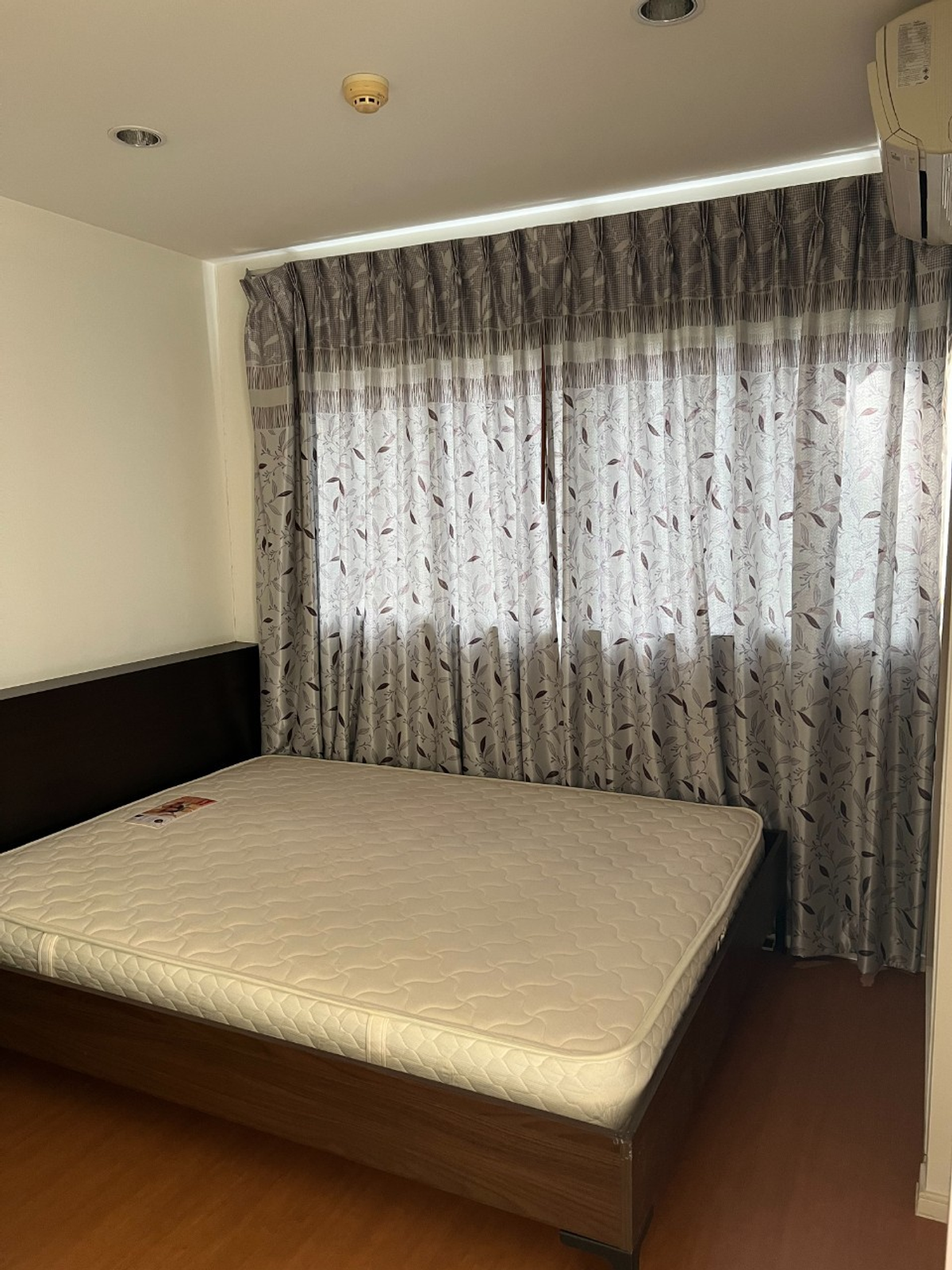 ขายคอนโดเกษตร นวมินทร์ ลาดปลาเค้า : S-LPRL127 ขาย คอนโด ลุมพินี คอนโดทาวน์ รามอินทรา - ลาดปลาเค้า เฟส 1 ชั้น5 ตึกB2 วิวเมือง 22.58ตรม. 1นอน 1น้ำ 1.23 ล้าน 064-959-8900