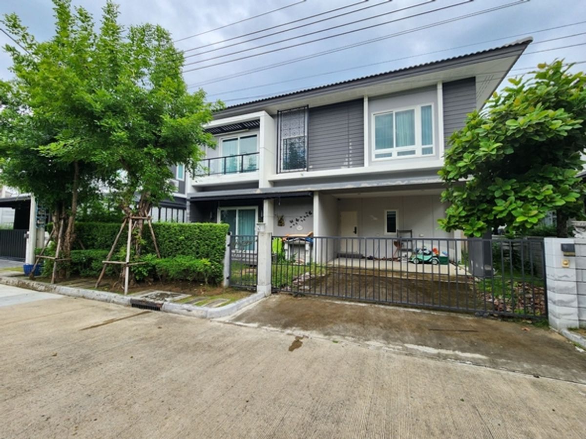 For SaleHouseNonthaburi, Bang Yai, Bangbuathong : House for sale, The City, Bang Yai 52.7 sq.w., 4 bedrooms. There is a bedroom on the ground floor. Near Central West Group, MRT Purple Line, Bang Phai Canal