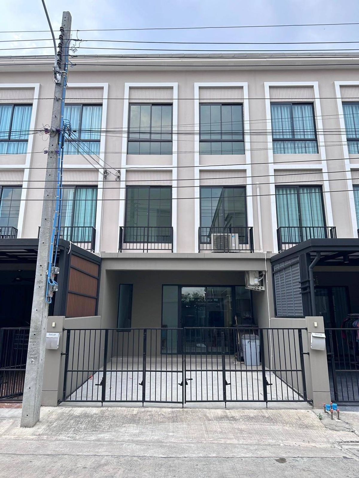 For SaleTownhomeBang kae, Phetkasem : Selling Patio Kalapapruek - Sathorn | Patio Kallapaphruk - Sathorn, the new house has never been.