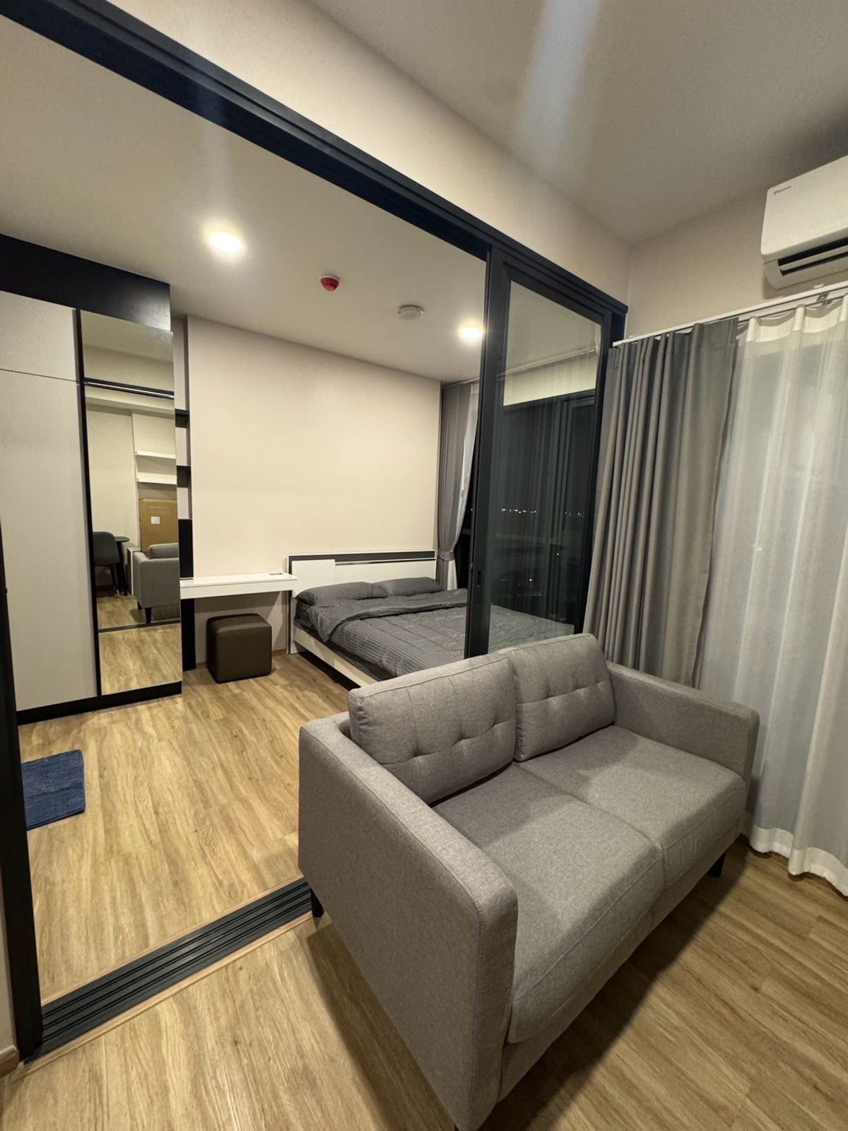 For RentCondoRatchadapisek, Huaikwang, Suttisan : 💜 New room 1 - The Stage Mindscape Ratchada - Huai Khwang Floor 11