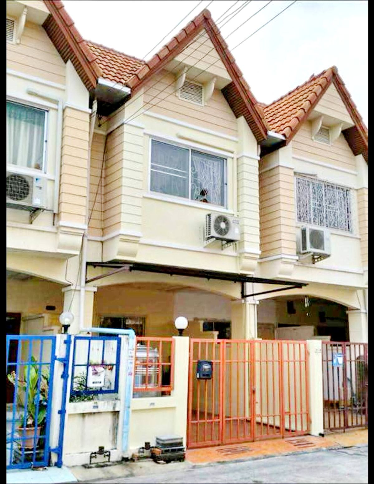 For RentTownhomeLadprao101, Happy Land, The Mall Bang Kapi : H0656♛ 3 bedrooms rental house ⚝ Ladprao ♜MRT Lat Phrao 101 ∞099-5919653,065-9423251▚Line@Sure Residence