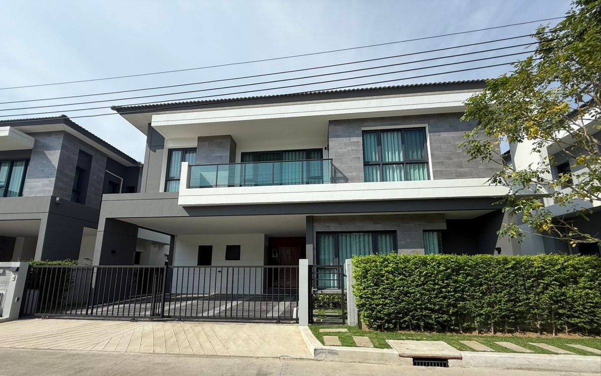For RentHouseBangna, Bearing, Lasalle : Rent 70 Sq. 4 beds, 5 water, 3 parking, 2 -story house, The City Bangna