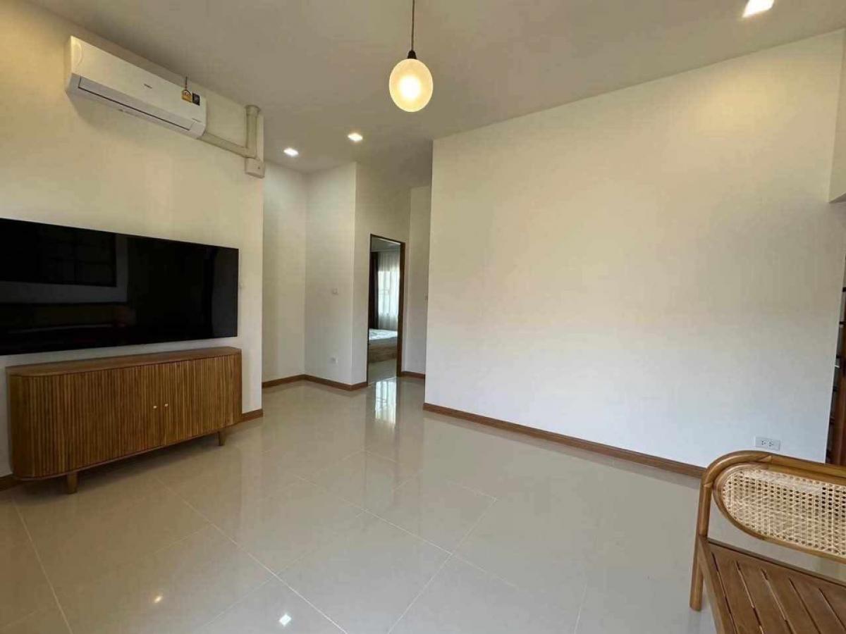 🔥🔥 Free house for rent New decoration ready to move in 🔥🔥 Loading...