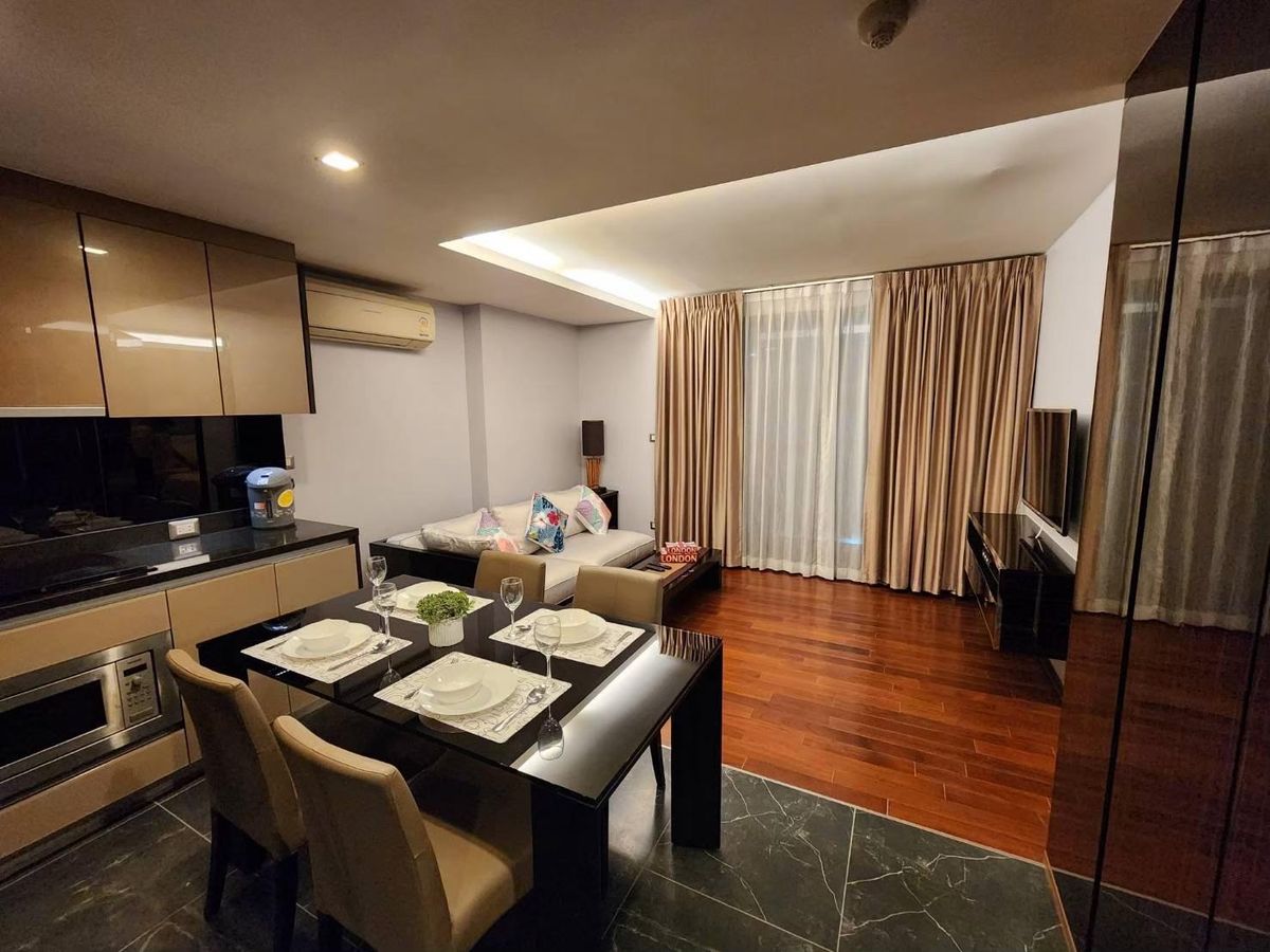 For RentCondoSukhumvit, Asoke, Thonglor : For Rent the Address Sukhumvit 61 2Beds Size 67 SQ.M. F/F Ready to Move in