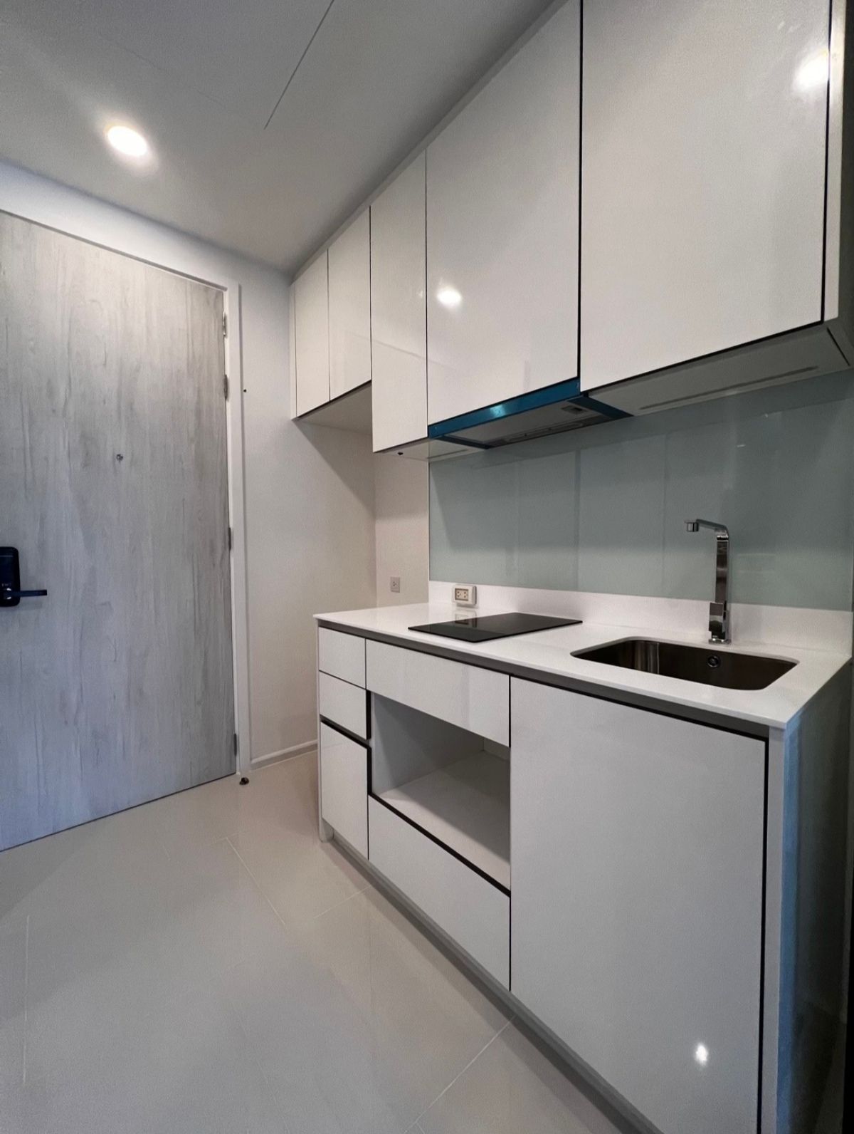 For SaleCondoKasetsart, Ratchayothin : Mazarine Ratchayothin 25 SQ.M.Lase Add Line ID @806QPHGN O8415O5483