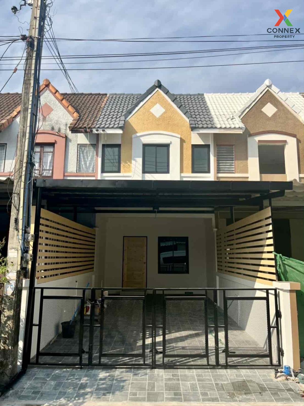 ขายทาวน์โฮมพัทยา บางแสน ชลบุรี สัตหีบ : ขายทาวน์เฮ้าส์/ทาวน์โฮม  แฟมิลี่ปาร์ค ศุขประยูร นาป่า รีโนเวทใหม่ นาป่า เมืองชลบุรี ชลบุรี CX-118127  (S)