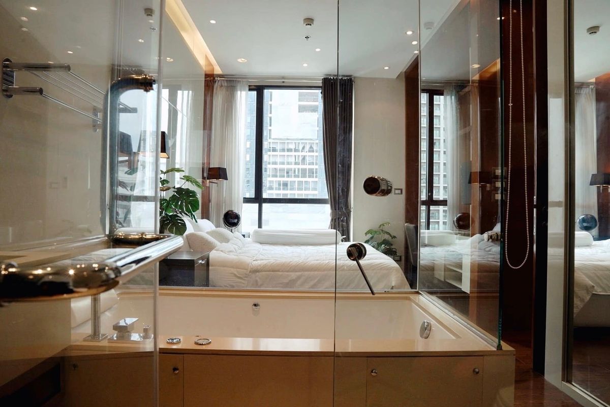 For RentCondoSukhumvit, Asoke, Thonglor : Rent The Address Sukhumvit 28 Condominium Price 40,000 baht [NCR250306]