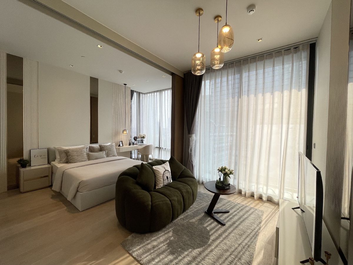 ✨Ashton Silom✨ Luxury 1B 1B size 50 Fully furnished, Good layout Sell 10.29 MB only (Fern 081-5965196) Loading...