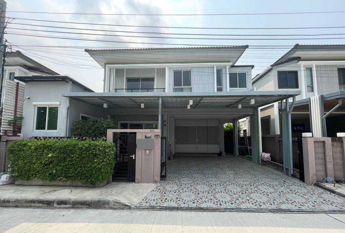 For RentHousePattanakan, Srinakarin : Rent a detached house The Plant Estique Phatthanakan 38, near the 20 -minute park to Thonglor