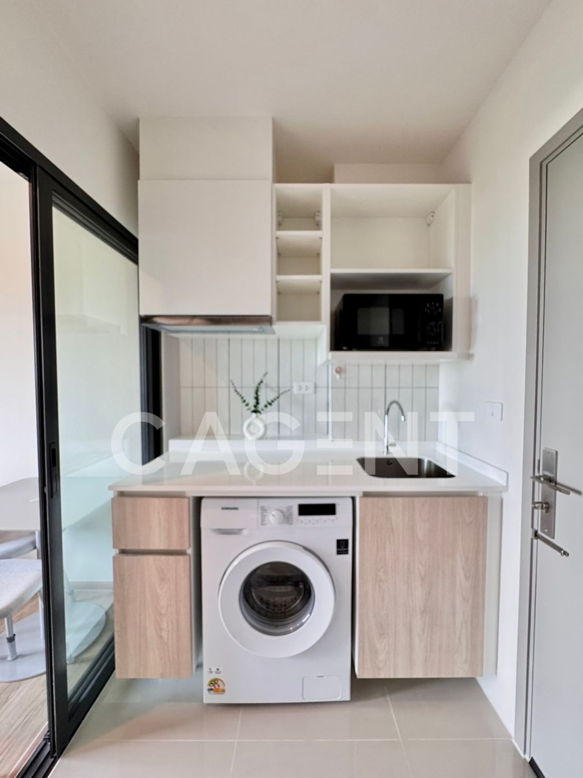 For RentCondoTrang : Condo for rent “Escent Trang“ next to Robinson Department Store in the heart of Trang city.