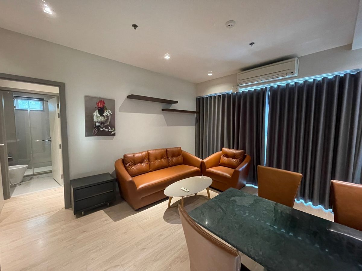 ให้เช่าคอนโดท่าพระ ตลาดพลู วุฒากาศ : Whizdom รัชดา ท่าพระ, 2 Bedroom ตรงข้าม the mall ทำเลดีมาก ใกล้ bts ห้องสวยมาก เฟอนิเจอครบ