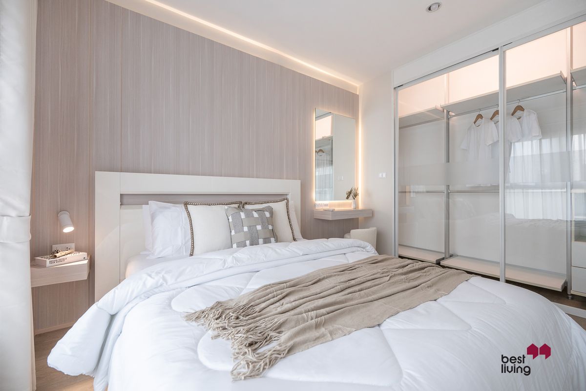 For SaleCondoRama9, Petchburi, RCA : In the Center of Asoke!  Near MRT + APL. Easy transportation!😍