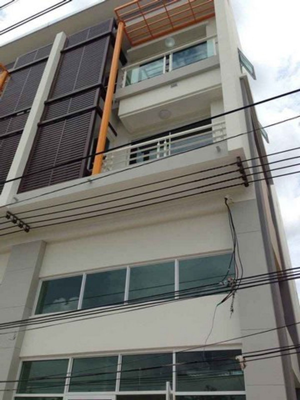 ให้เช่าทาวน์โฮมวิภาวดี ดอนเมือง หลักสี่ : HR2374ให้เช่าอาคารพาณิชย์ 3.5ชั้น โครงการชวนชื่นโมดัส-วิภาวดี เดินทางสะดวกใกล้ทางด่วน ใกล้รถไฟฟ้า