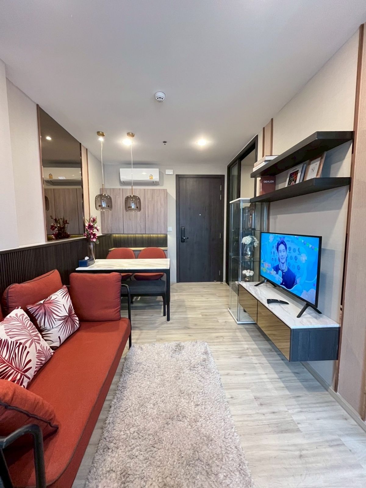 ให้เช่าคอนโดรัชดา ห้วยขวาง : XT ห้วยขวาง ให้เช่า-พร้อมอยู่ 1ห้องนอนสวยเนี้ยบ 35sq.m Call:0849792464🔥