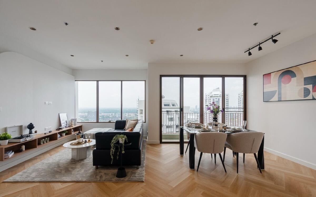 ขายคอนโดสุขุมวิท อโศก ทองหล่อ : คอนโดรีโนเวทใหม่ พร้อมอยู่ ใจกลางสุขุมวิท 24 ใกล้ BTS พร้อมพงษ์ (850 ม.)