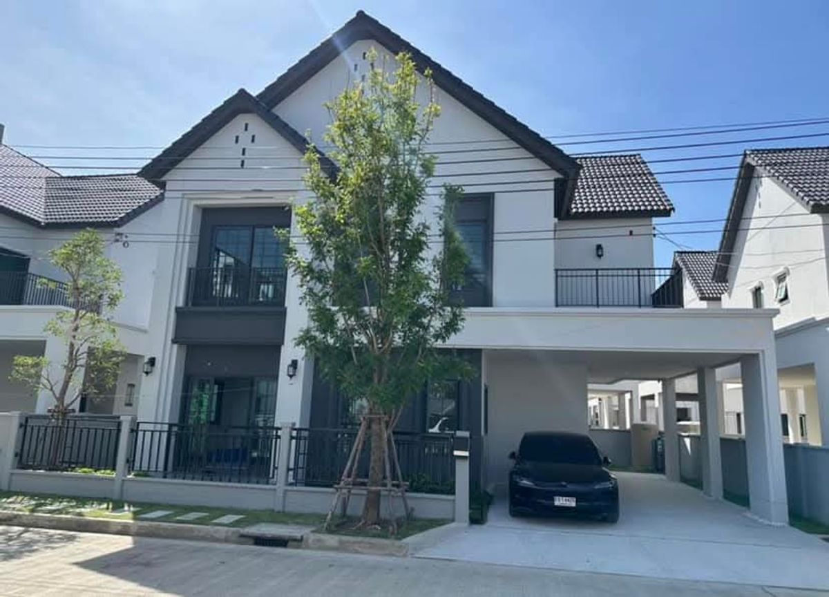 ให้เช่าบ้านบางนา แบริ่ง ลาซาล : 🔥🔥🔥โครงการ Centro Bangna แบบบ้าน Francis 
