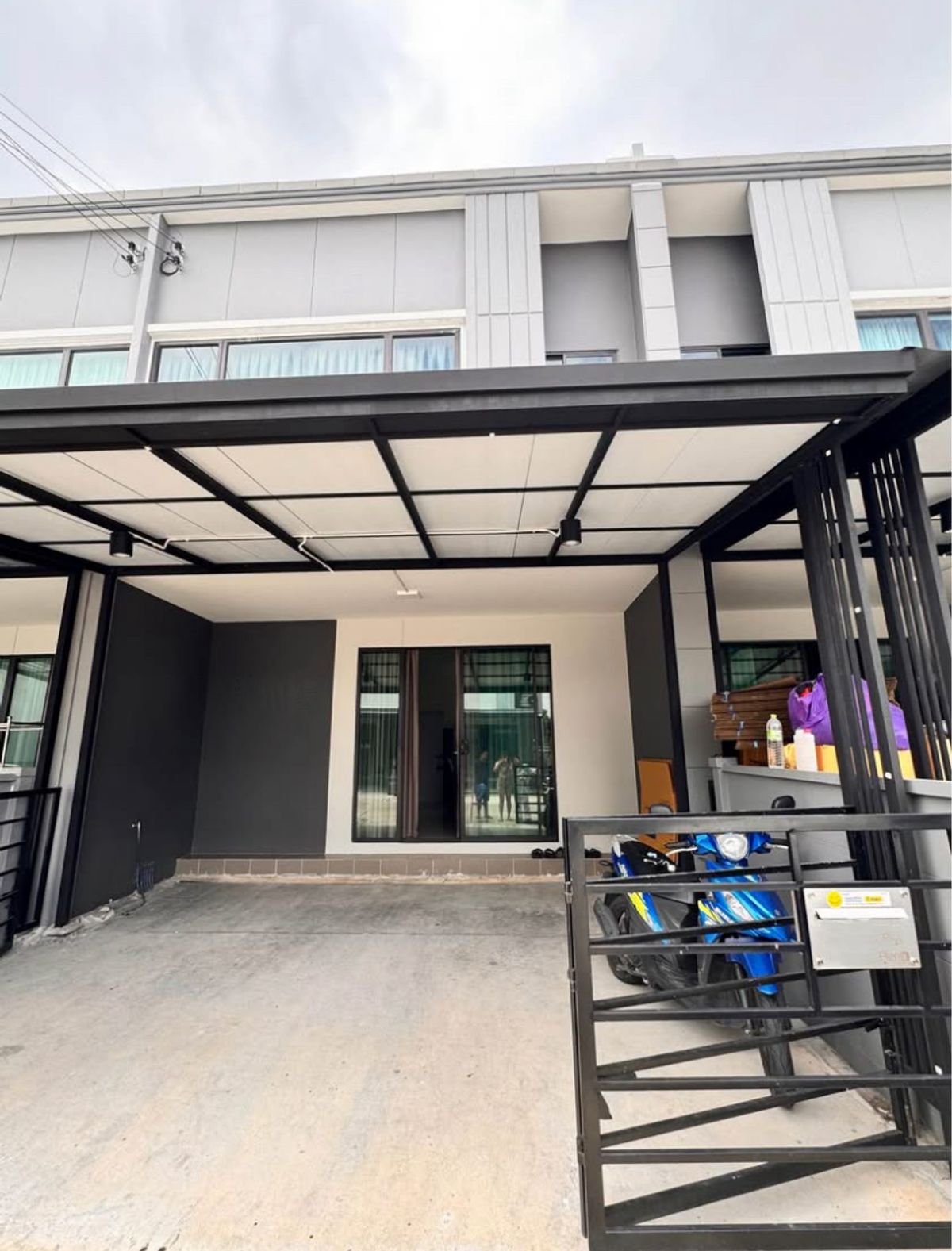 For RentTownhomeSamut Prakan,Samrong : Rent a townhome, PLENO, Srinakarin - Thepharak, near the Hua Thepharak Road, Mega Bangna