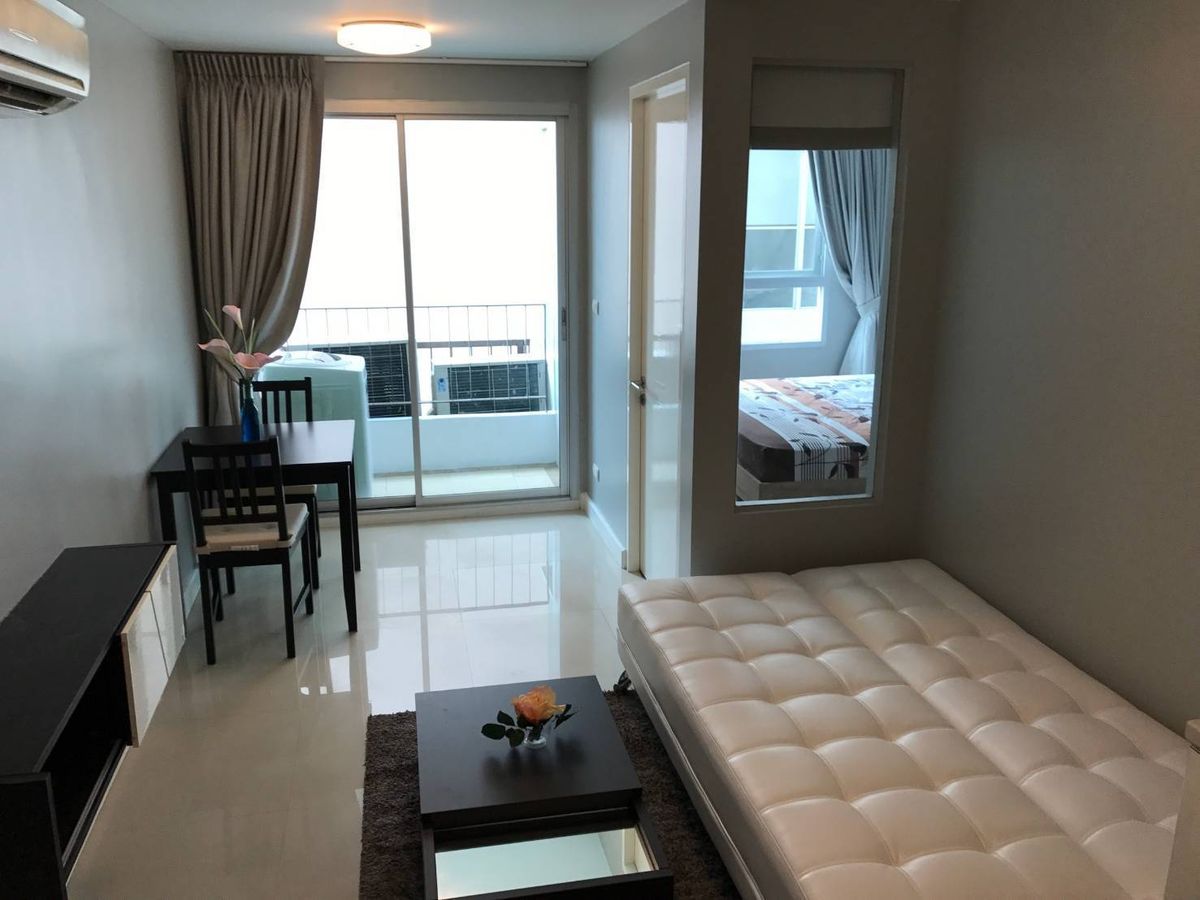 ให้เช่าคอนโดสุขุมวิท อโศก ทองหล่อ : ให้เช่า ห้องสวย ราคาดี พร้อมย้าย เดอะ โคลเวอร์ ทองหล่อ