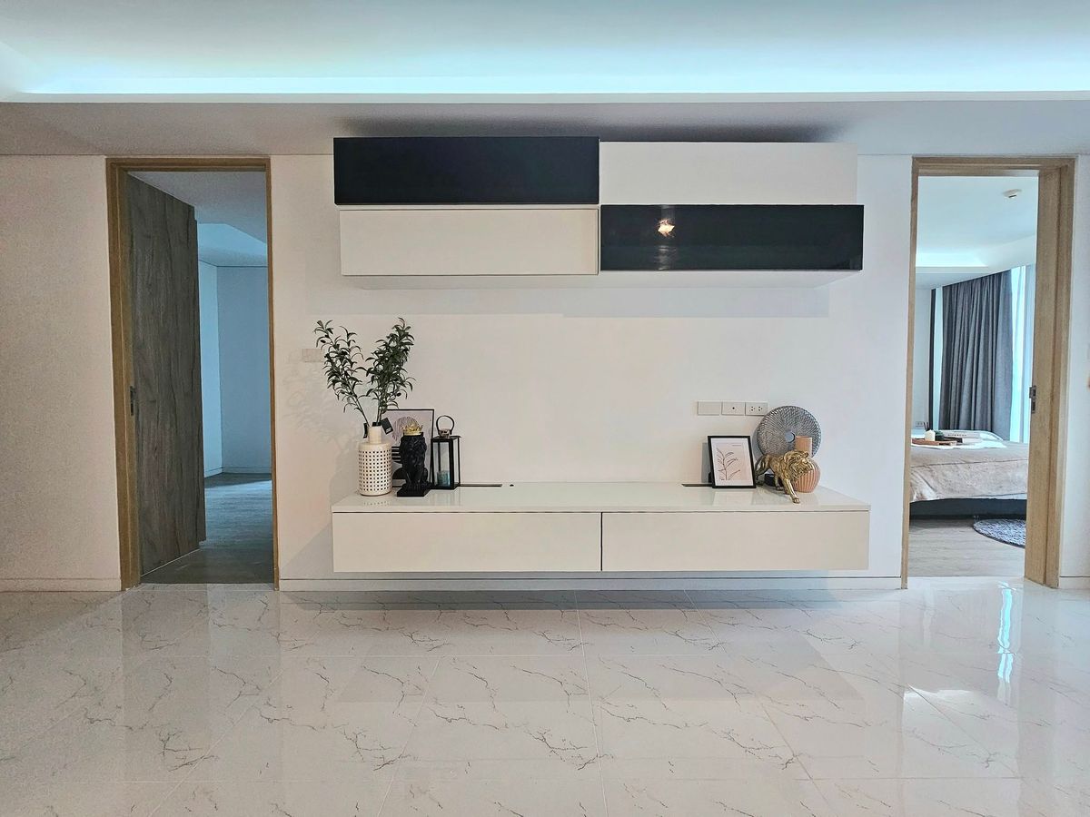 ขายคอนโดสุขุมวิท อโศก ทองหล่อ : ขายคอนโด 2 ห้องนอน Low rise ซอยสุขุมวิท 39 ติดต่อ Agent Aey Tel./Line: 093-939-7861