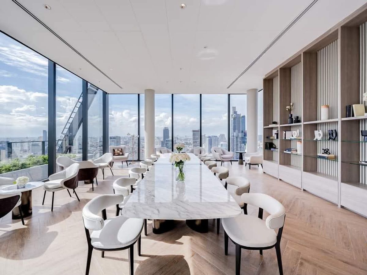 ให้เช่าคอนโดสาทร นราธิวาส : 📍Tait Sathorn12 : Famous✨️ Modern-Luxury condo in Soi Sathorn12 from well-known developer " Raimon Land "