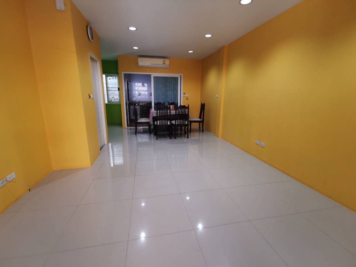 ให้เช่าทาวน์โฮมรัตนาธิเบศร์ สนามบินน้ำ พระนั่งเกล้า : ให้เช่าทาวน์โฮม 3 ชั้น (ดิ เอ็กซ์คูลซีฟ ซ.ติวานนท์ 38)