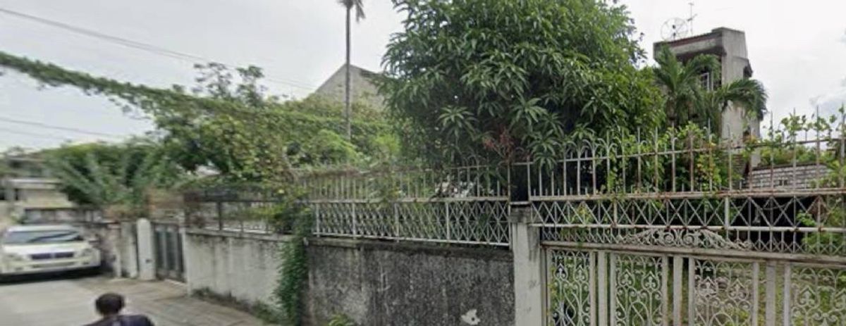 For SaleLandOnnut, Udomsuk : Land for sale 101 square meters, orange layout, rectangle Soi Car Suan Road is located on Soi Pridi Phanomyong 42 Phra Khanong, Sukhumvit 71 Road, Watthana District, Bangkok, Land in the inner Sukhumvit Location is lower than the market price. Land, good 