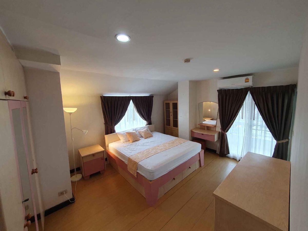 ให้เช่าคอนโดวิภาวดี ดอนเมือง หลักสี่ : ให้เช่าคอนโดประเสริฐสุขเพลส ตั้งอยู่ในซอยวิภาวี เดินทรงสะดวกเข้าออกได้หลายทาง