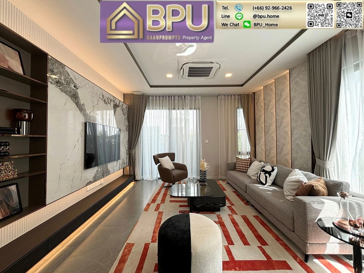 For RentHouseSamut Prakan,Samrong : **Pet Friendly 4 Bedrooms Single House for Rent ** Mantana Bangna Km.15 Near Central Village