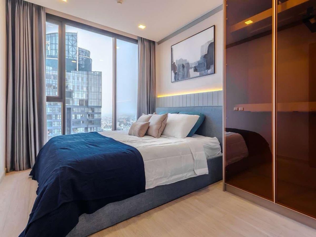 ให้เช่าคอนโดพระราม 9 เพชรบุรีตัดใหม่ RCA : 🌇 One9Five Asoke-Rama 9 | 3 ห้องนอน 93.5 ตร.ม. ชั้น 58 วิวสวย ทิศเหนือ | เฟอร์ครบหรูหรา พร้อมอยู่ | 135,000 บาท/เดือน