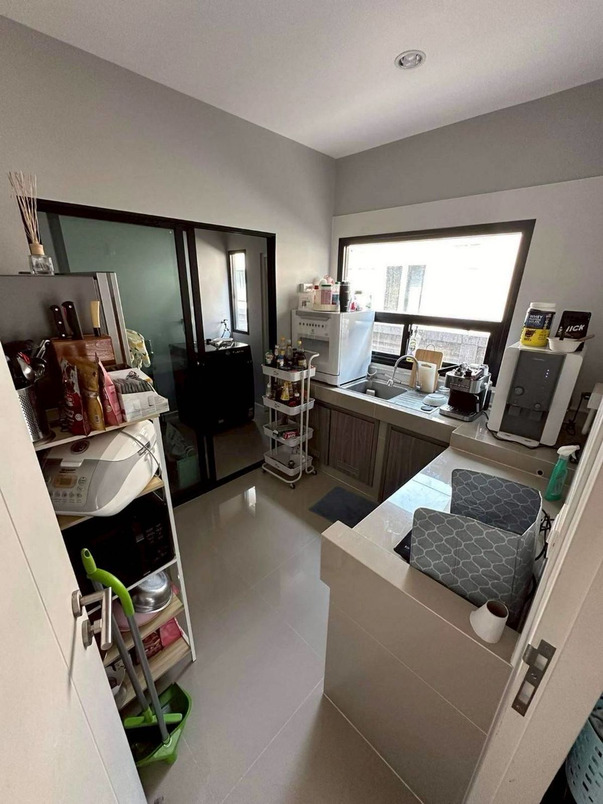 Rent a twin house behind the corner of 3 bedrooms with furniture, Village, Ansiri, Rangsit, Khlong 2, wide, Japanese style house, new design, outstanding, unique Rental price 20,000 baht/month #Near  Rangsit University #Near  Future Park Rangsit #Stop  anima Loading...