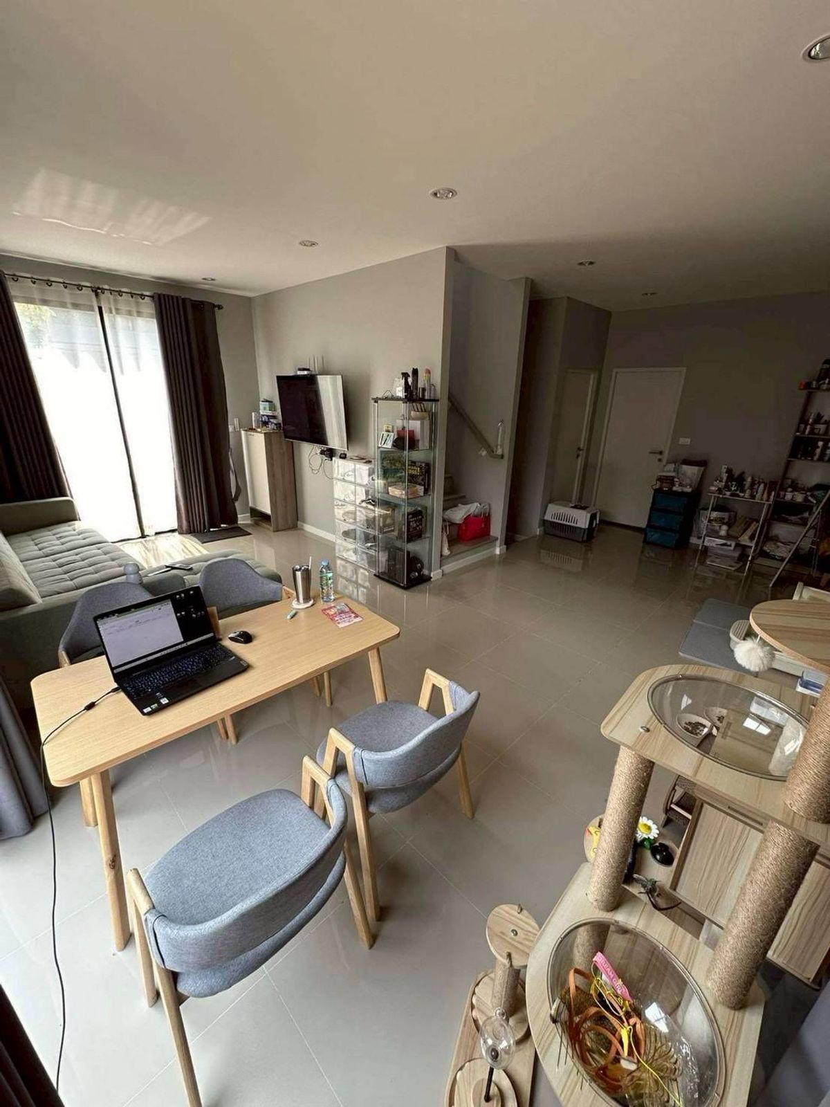 Rent a twin house behind the corner of 3 bedrooms with furniture, Village, Ansiri, Rangsit, Khlong 2, wide, Japanese style house, new design, outstanding, unique Rental price 20,000 baht/month #Near  Rangsit University #Near  Future Park Rangsit #Stop  anima Loading...