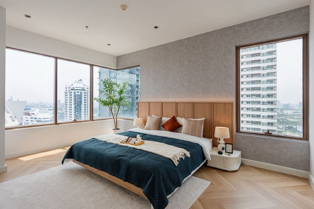 For SaleCondoSukhumvit, Asoke, Thonglor : New remote condo ready in the heart of Sukhumvit 24, near BTS Phrom Phong (Shuttle Service)