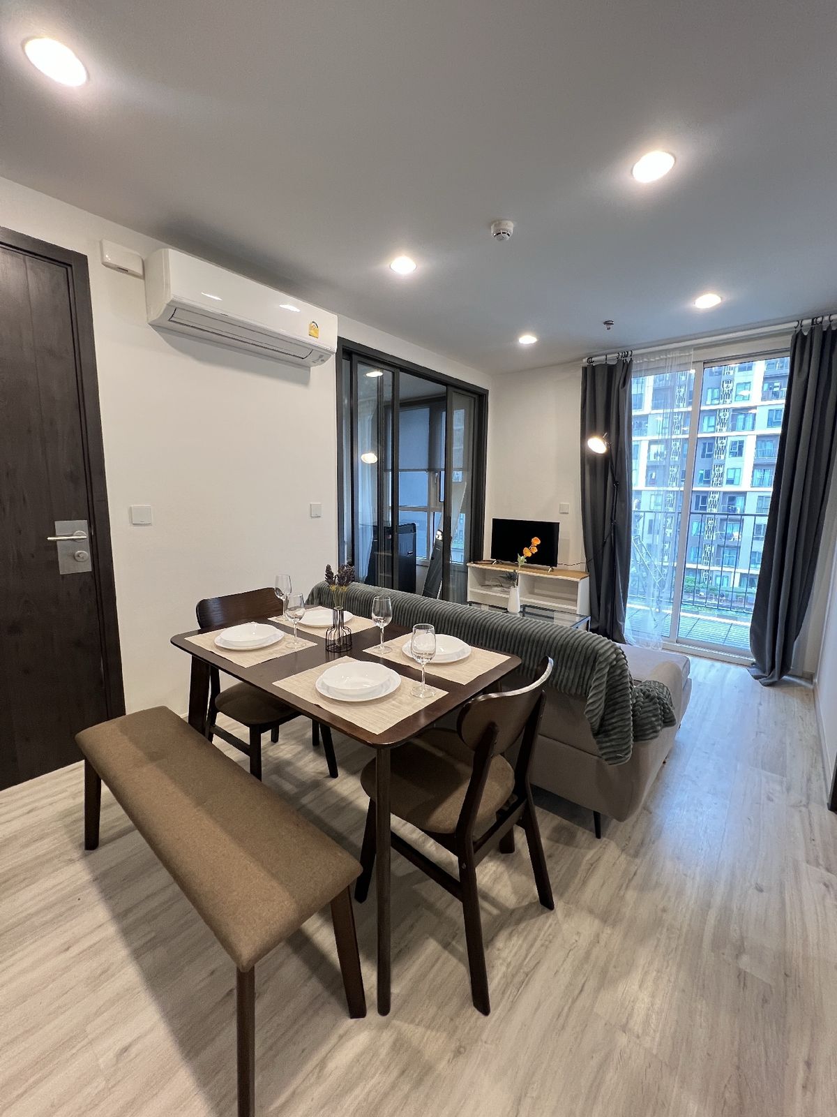 CondoRatchadapisek, Huaikwang, Suttisan : XT Huaikhwang, 2 bedrooms, ready to sell and rent