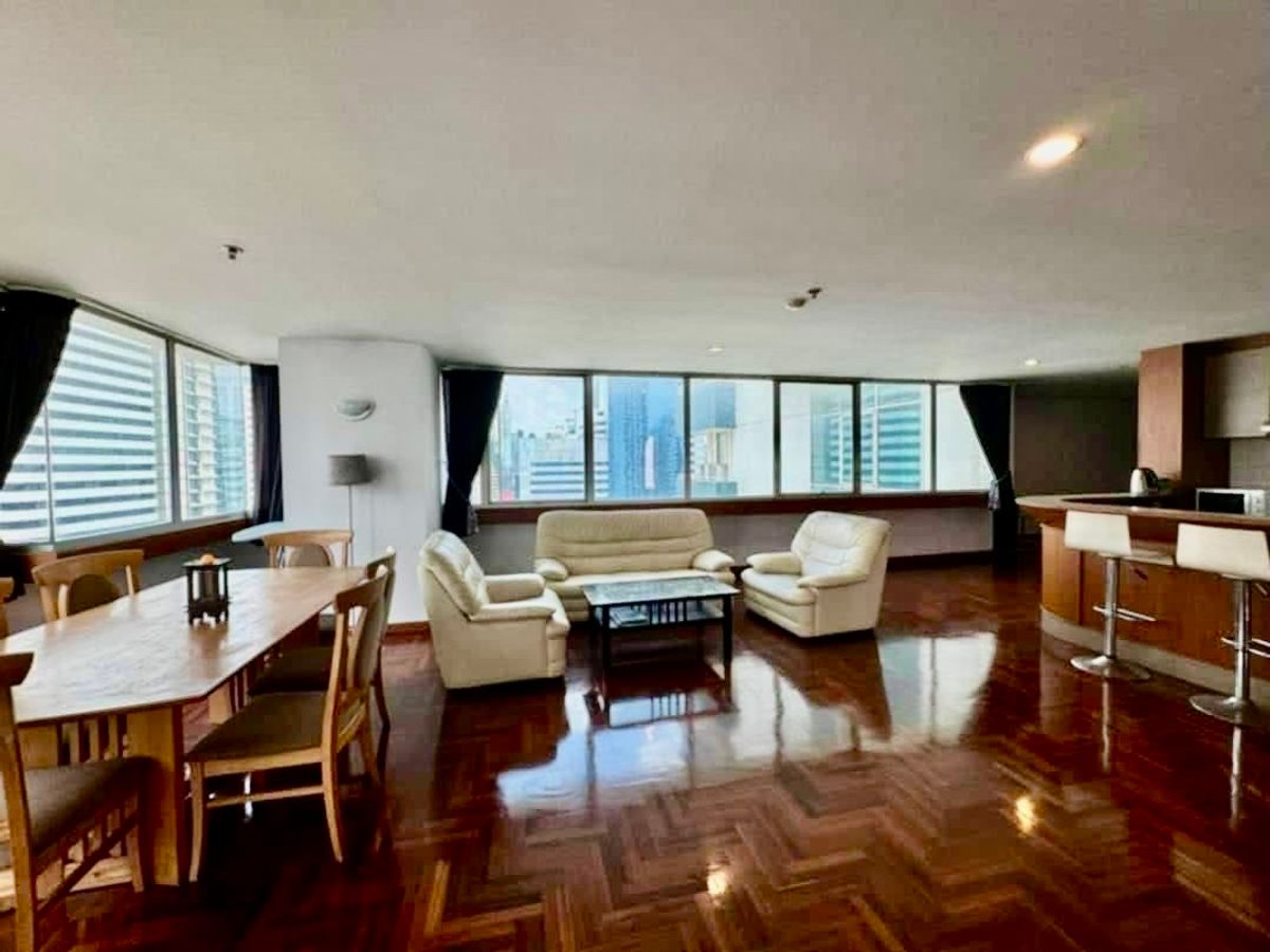 ขายคอนโดสุขุมวิท อโศก ทองหล่อ : ขายคอนโด Asoke Place – มุมห้อง วิว 180° ใจกลางอโศก ใกล้ MRT สุขุมวิท เพียง 5 นาที