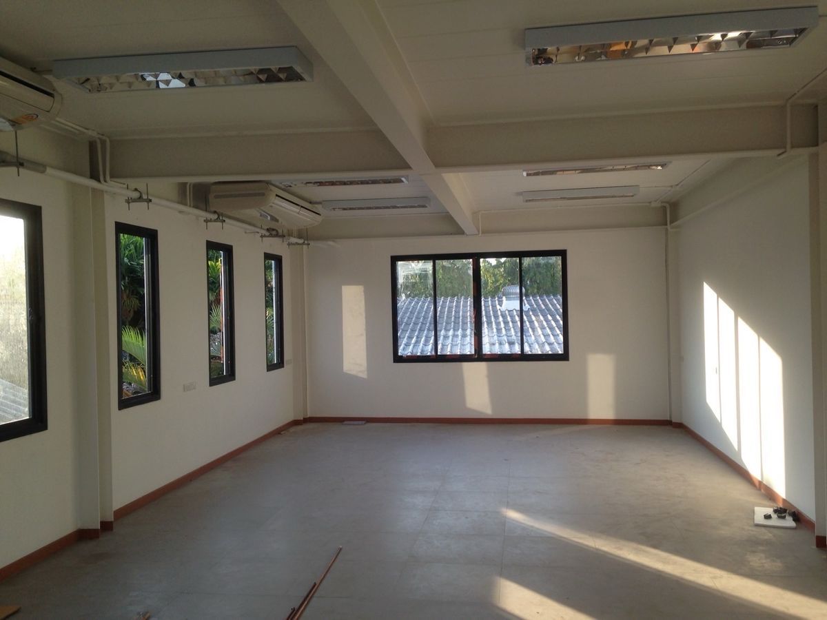 ให้เช่าสำนักงานบางนา แบริ่ง ลาซาล : Office space for rent (2nd Floor)