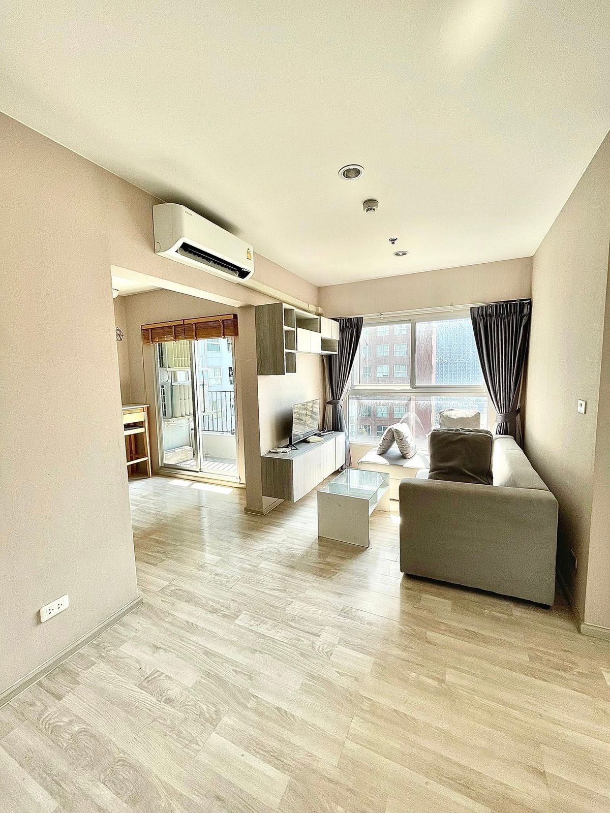 For RentCondoRama9, Petchburi, RCA : 🍀 Rent a plum condo Ramkhamhaeng Station 🍀 Interested in LINE @Zcondo (with @prefix) 🔥 C3455