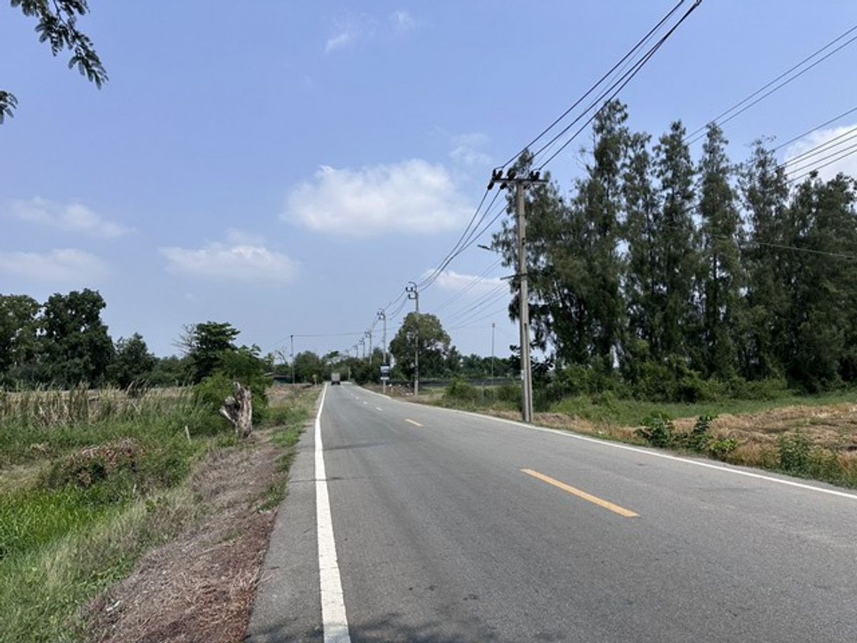 For SaleLandNonthaburi, Bang Yai, Bangbuathong : [Selling] Land 23 Rai 66 Sq. | Next to the Rural Road | Sai Noi District, Nonthaburi Province | 1.9 million per rai