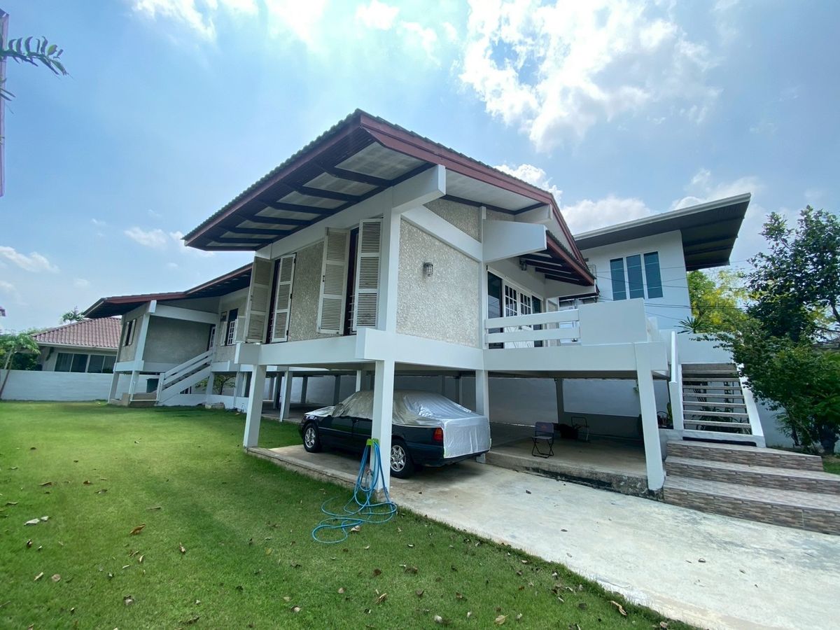 For RentHouseKaset Nawamin,Ladplakao : Z010 for rent in a new renovated house Shady atmosphere Within the village of Nawathani, Luxury Project